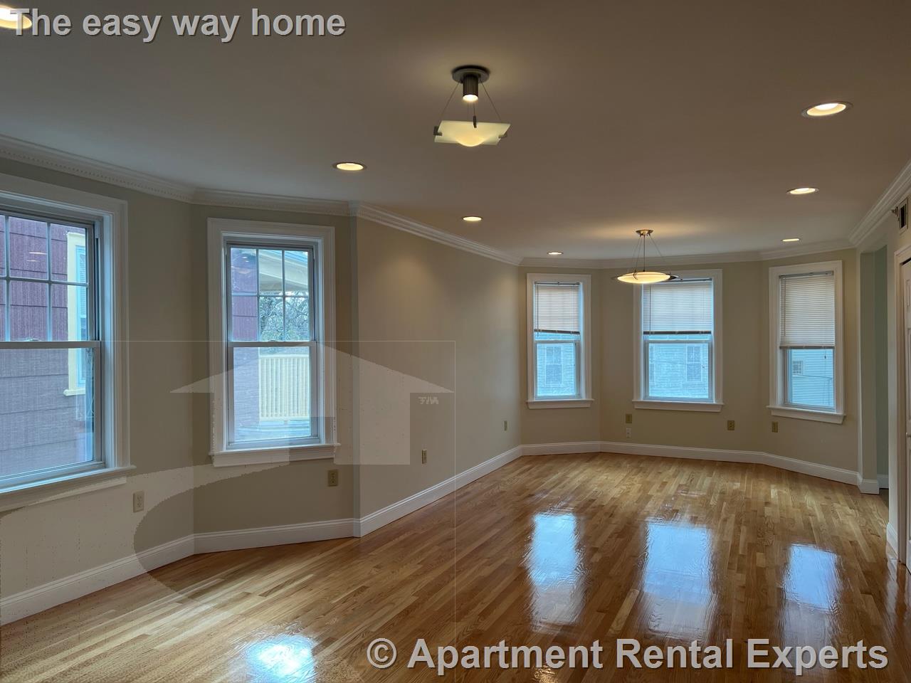 68 Line St, Ward Two