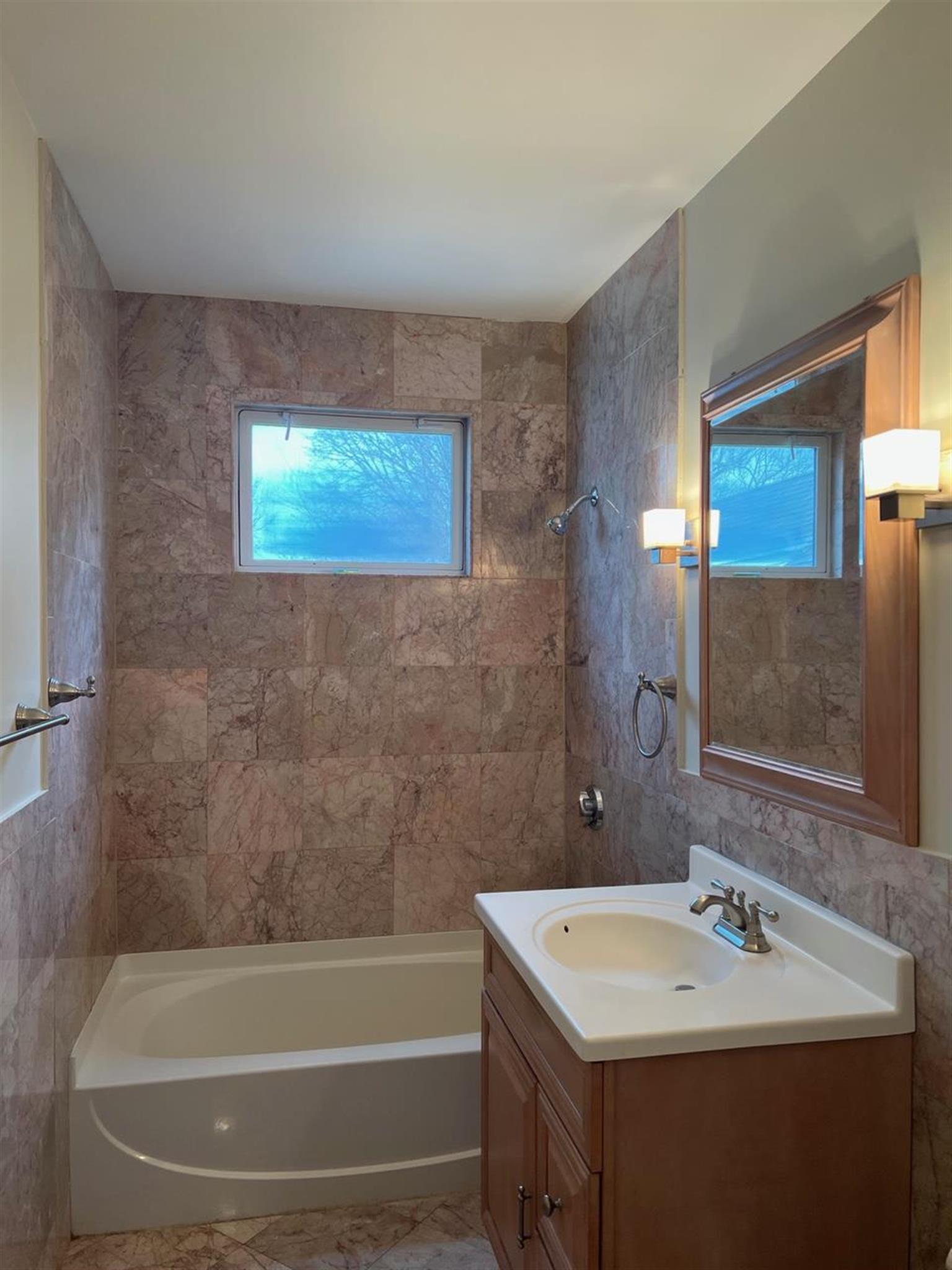 68 Line St, Ward Two