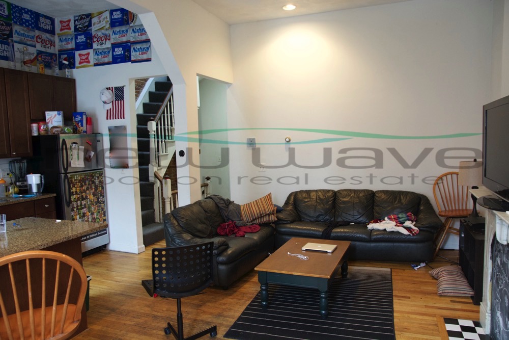 4 bed, 2 bath apartment for rent at 14 Wigglesworth Unit 2, Mission Hill — photo 3 of 18
