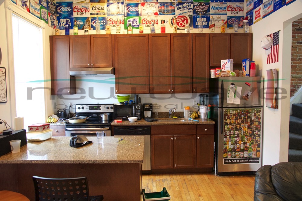 4 bed, 2 bath apartment for rent at 14 Wigglesworth Unit 2, Mission Hill — photo 1 of 18