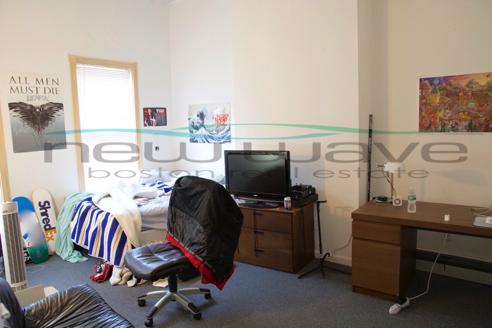 4 bed, 2 bath apartment for rent at 14 Wigglesworth Unit 2, Mission Hill — photo 10 of 18