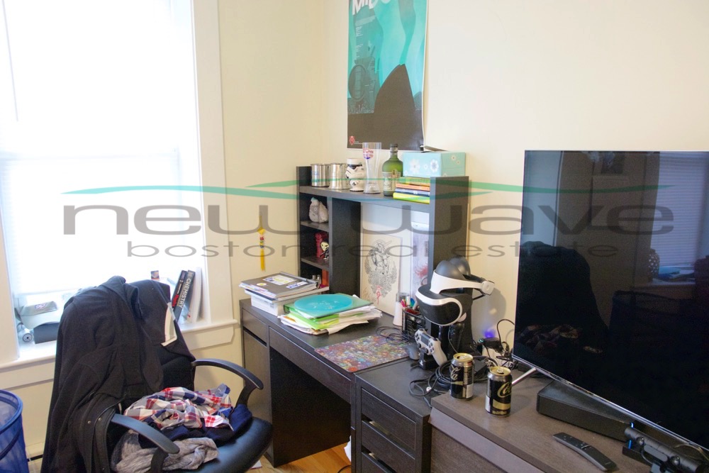 4 bed, 1.5 bath apartment for rent at 84 Fenway Unit 23, Fenway — photo 9 of 12