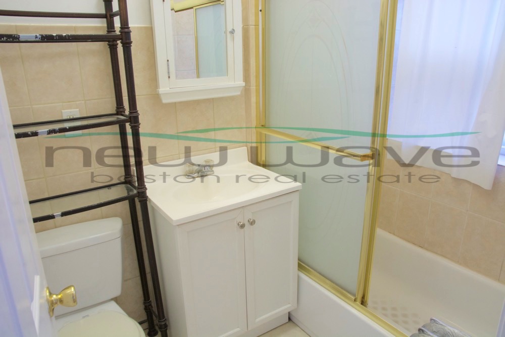 Studio bed, 1 bath apartment for rent at 46 West Newton St Unit 2, South End — photo 8 of 9