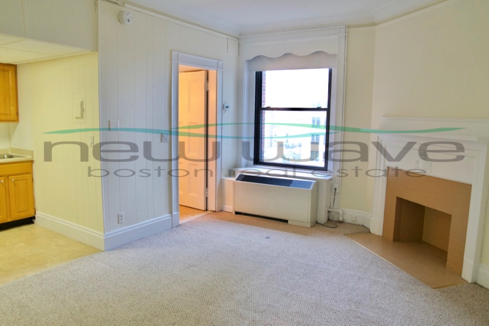 Studio bed, 1 bath apartment for rent at 62 Boylston St Unit 901, Back Bay — photo 2 of 5