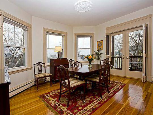 3 bed, 1 bath apartment for rent at 18 Sunset St Unit N/A, Mission Hill