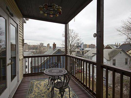 3 bed, 1 bath apartment for rent at 18 Sunset St Unit N/A, Mission Hill — photo 8 of 10