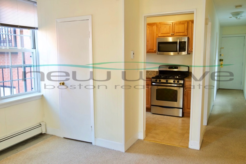 2 bed, 1 bath apartment for rent at 51 Phillips St Unit N/A, Beacon Hill — photo 3 of 10