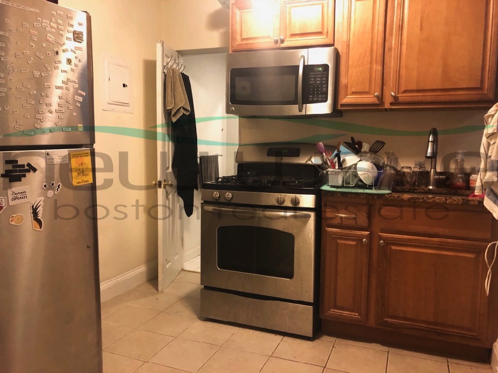 2 bed, 1 bath apartment for rent at 53 Phillips St Unit 3, Beacon Hill — photo 1 of 5
