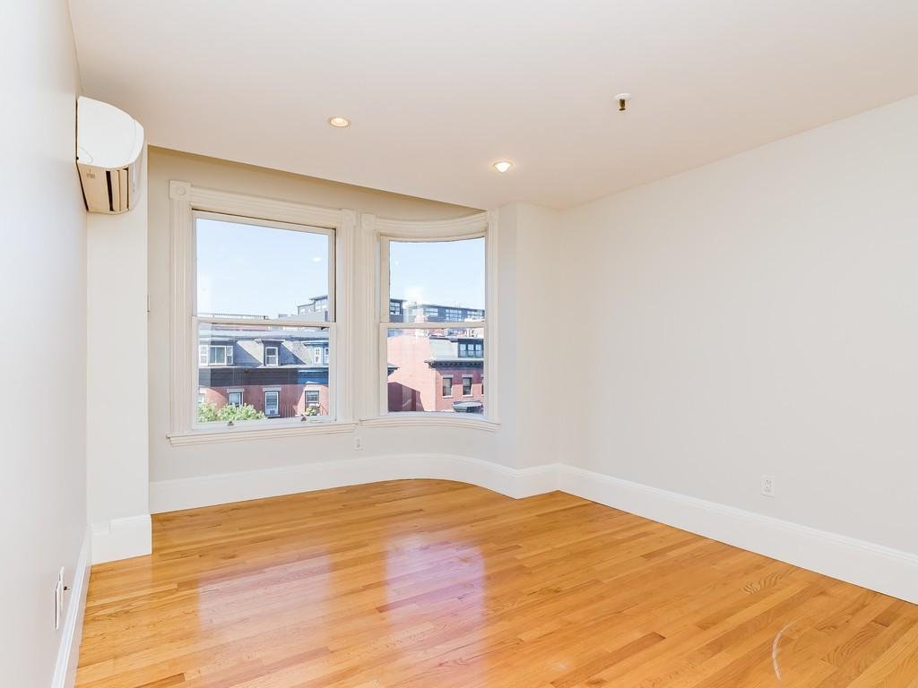 492 Massachusetts Ave, South End