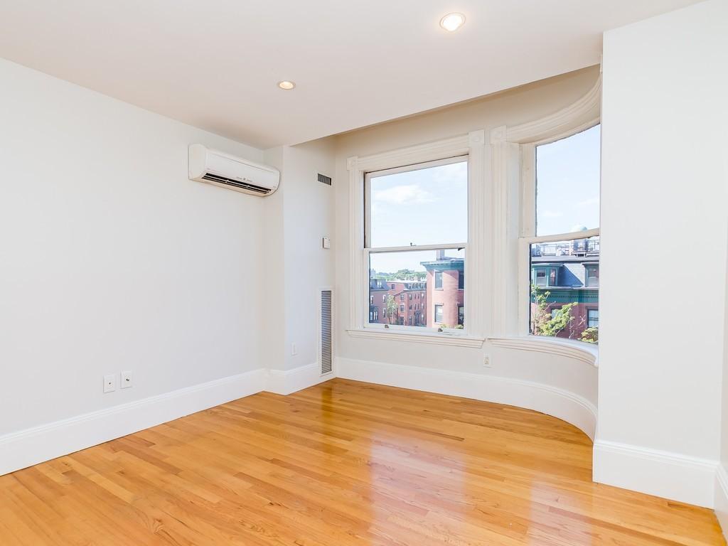 492 Massachusetts Ave, South End