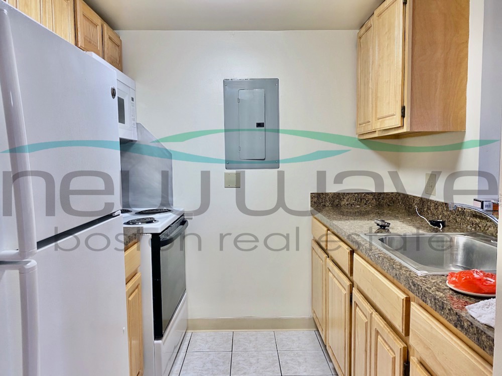 400 Massachusetts Ave, South End