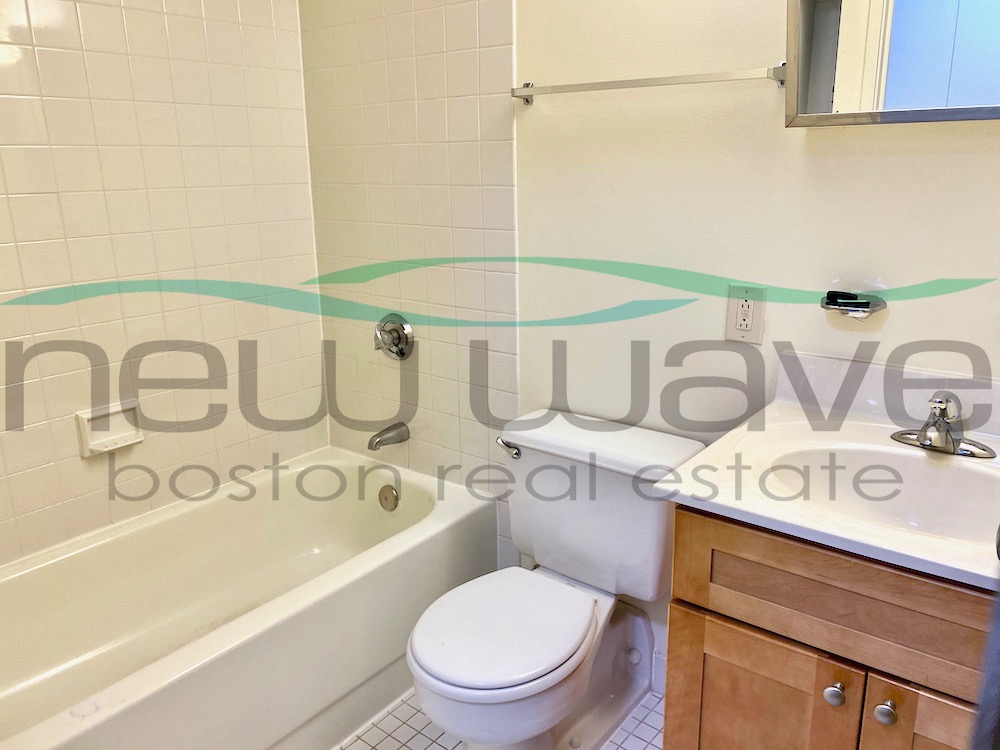 2 bed, 1 bath apartment for rent at 400 Massachusetts Unit 83, South End — photo 10 of 12
