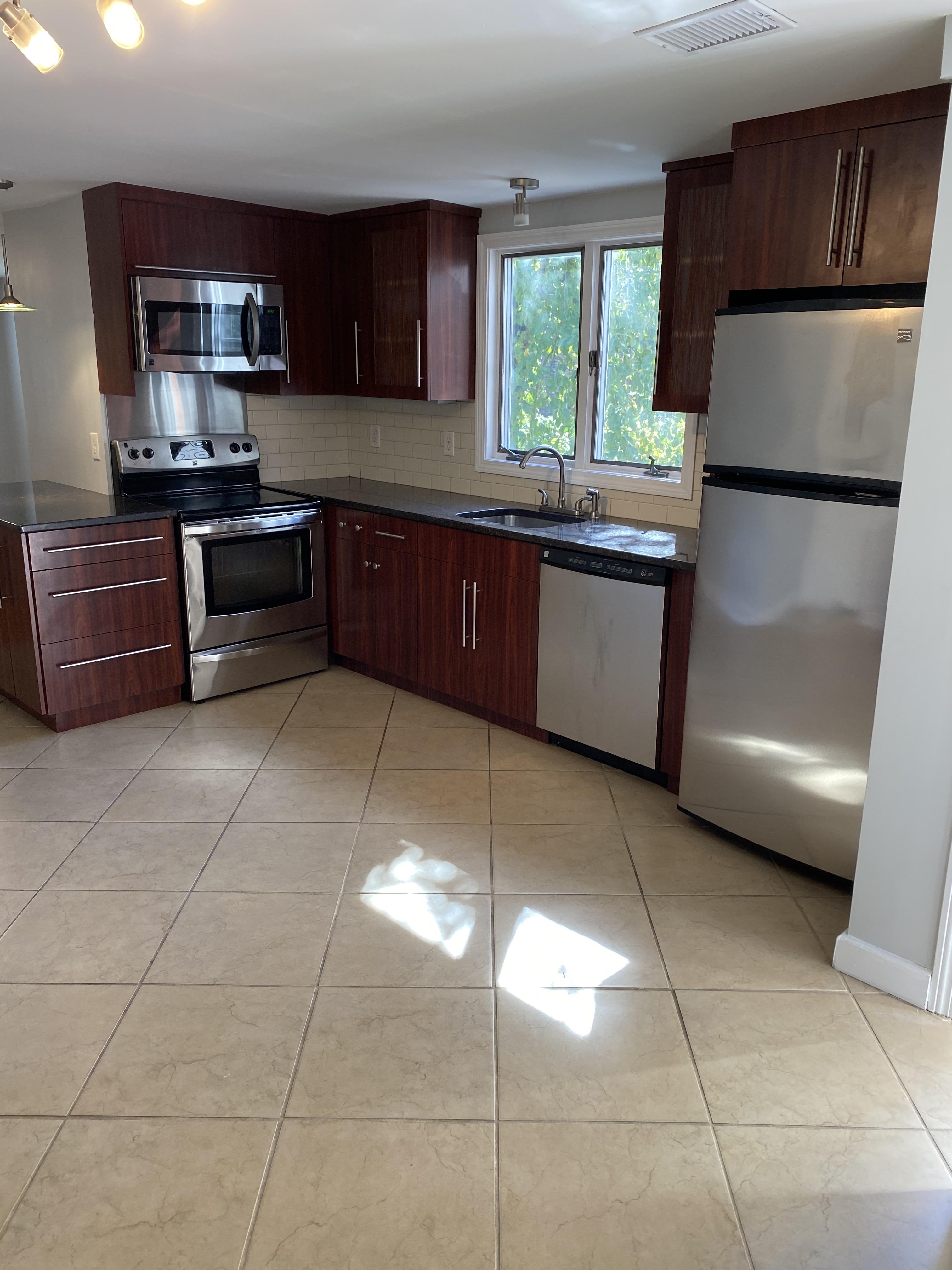 3 bed, 1 bath apartment for rent at 1202 Third St Unit 1, Kendall Square — photo 14 of 21