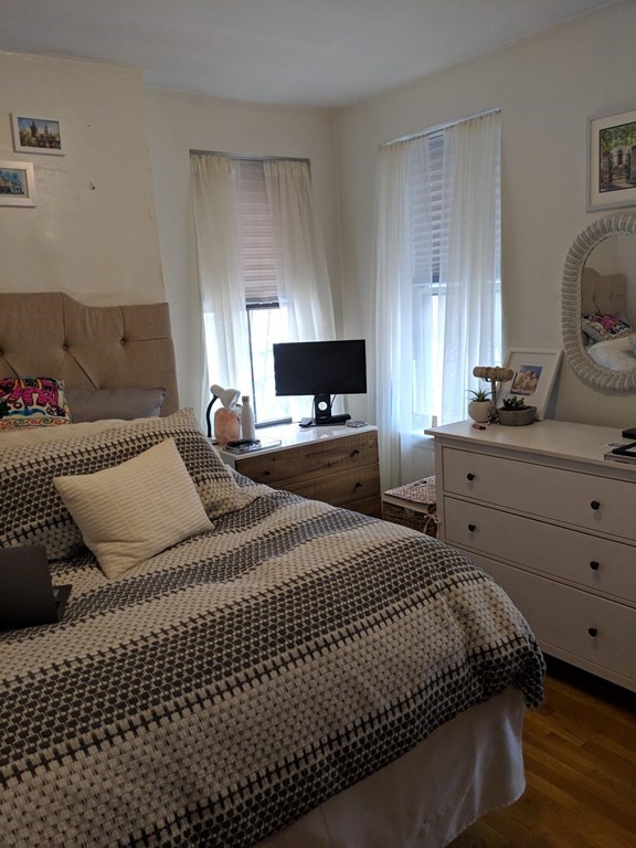 4 bed, 1.5 bath apartment for rent at 460 Shawmut Ave Unit 1, South End — photo 9 of 10