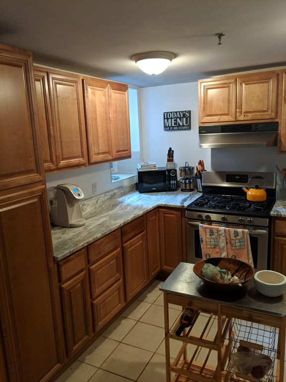 4 bed, 1.5 bath apartment for rent at 460 Shawmut Ave Unit 1, South End — photo 2 of 10