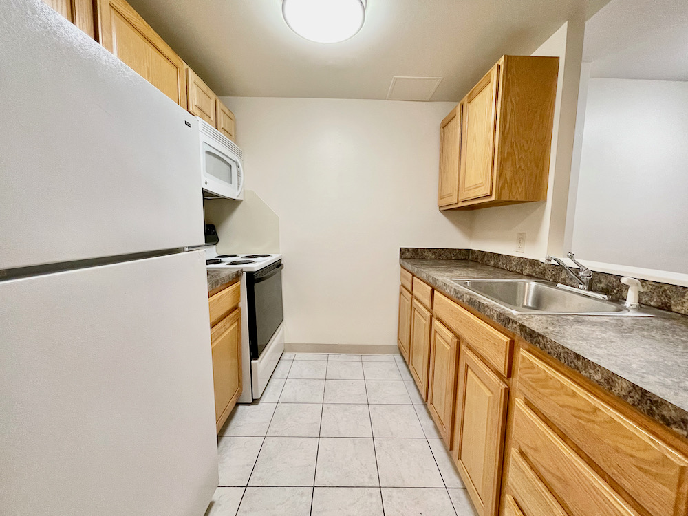 3 bed, 1 bath apartment for rent at 400 Massachusetts Ave Unit 01, South End — photo 2 of 21