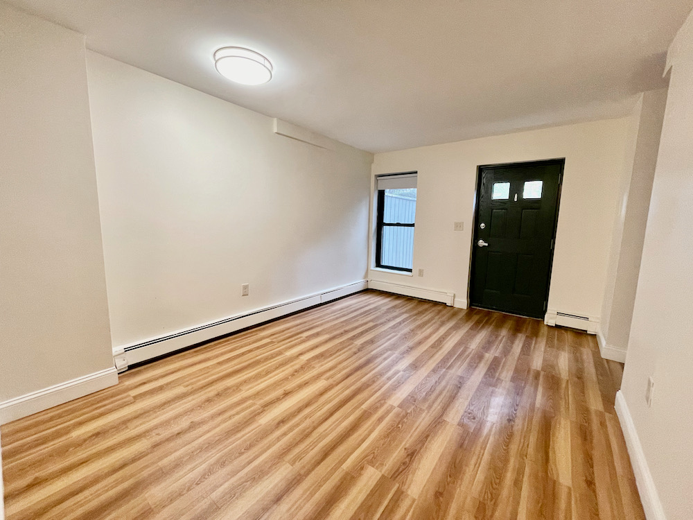 3 bed, 1 bath apartment for rent at 400 Massachusetts Ave Unit 01, South End — photo 3 of 21