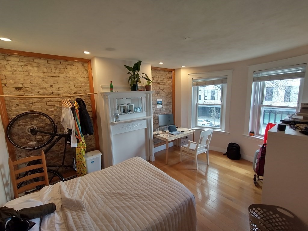 24 South Huntington Ave, Mission Hill