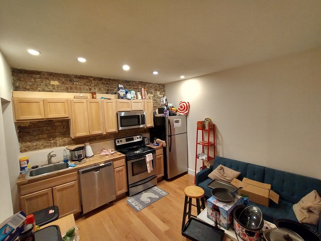 24 South Huntington Ave, Mission Hill