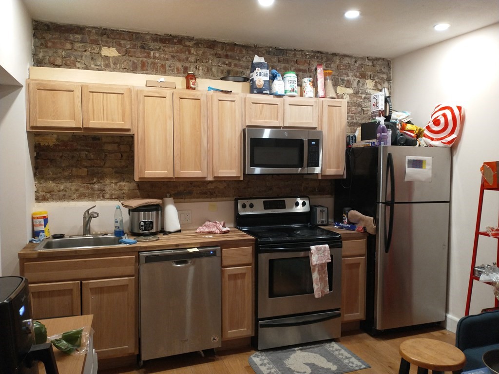 24 South Huntington Ave, Mission Hill