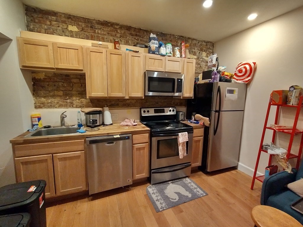 24 South Huntington Ave, Mission Hill