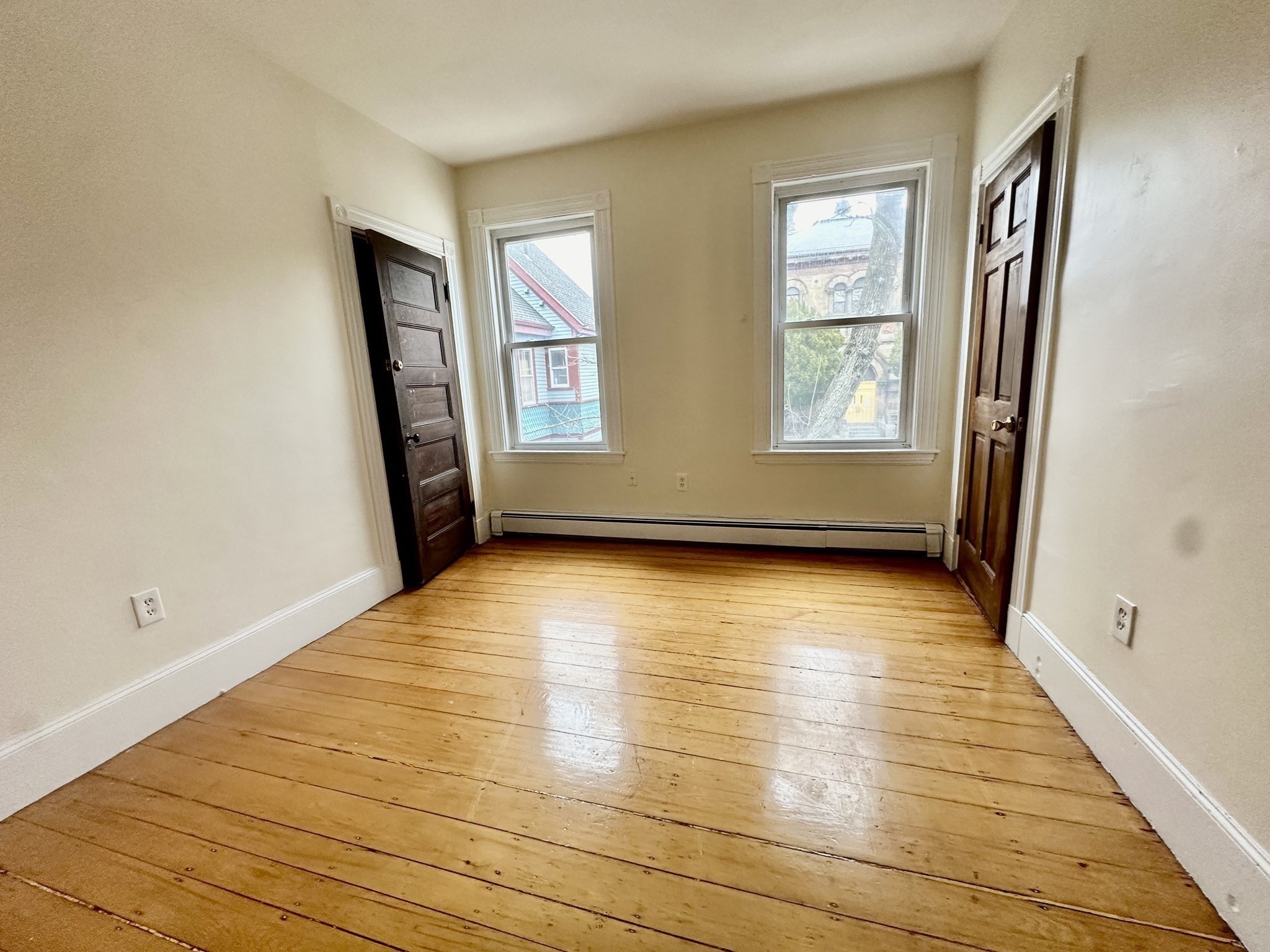 47R Creighton St, Jamaica Plain