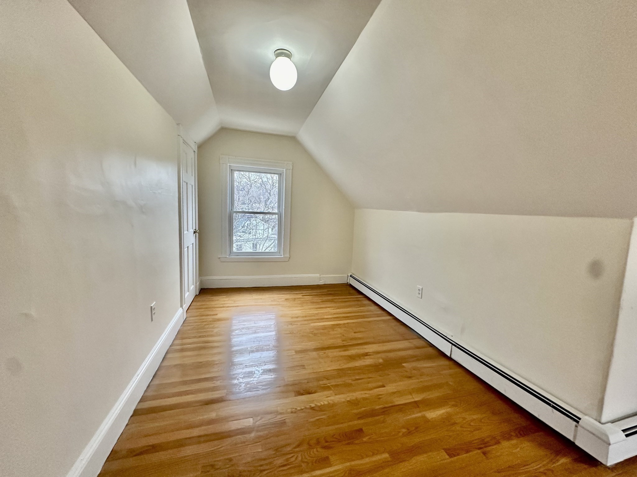 47R Creighton St, Jamaica Plain