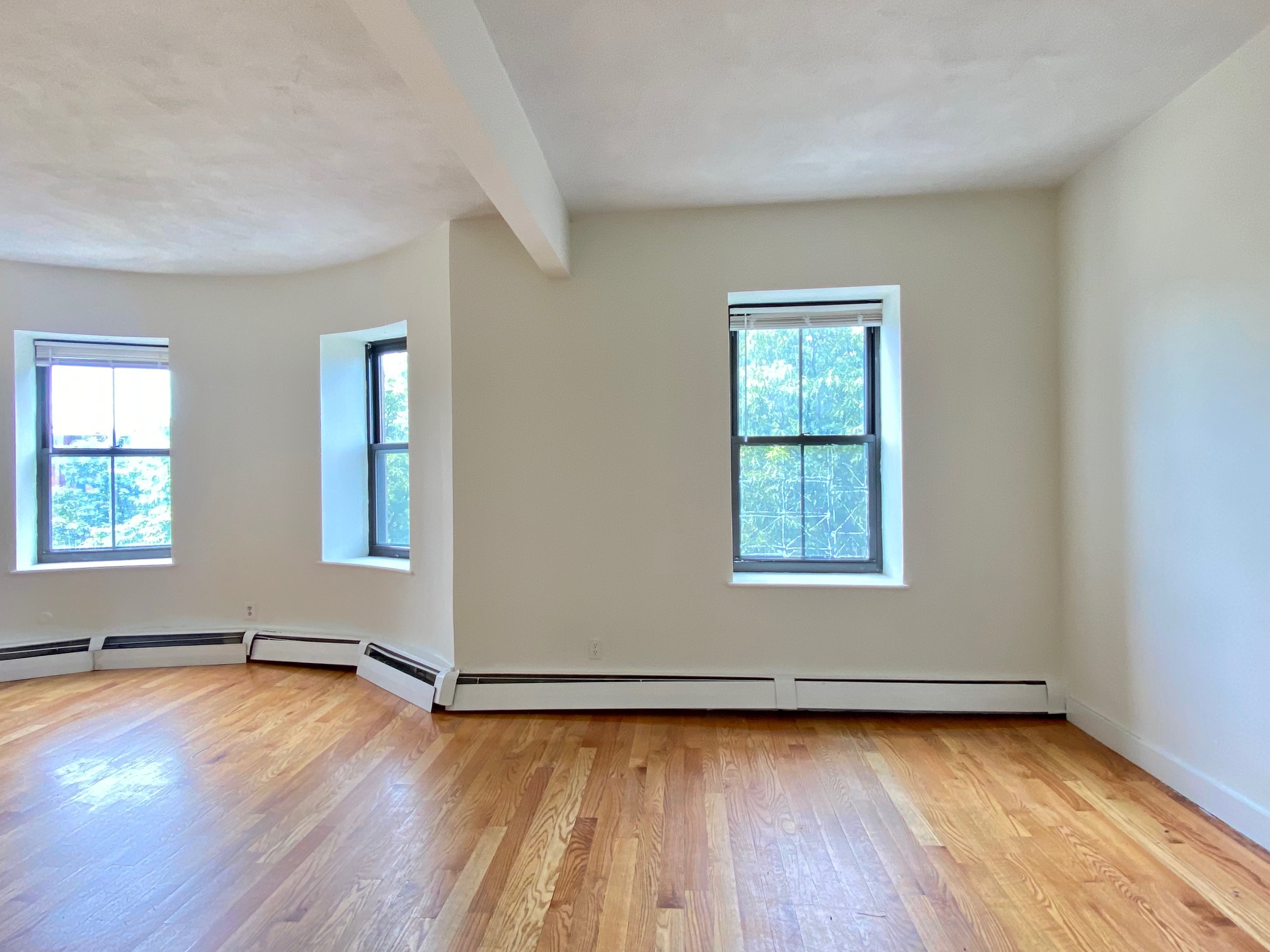 550 Massachusetts Ave, South End