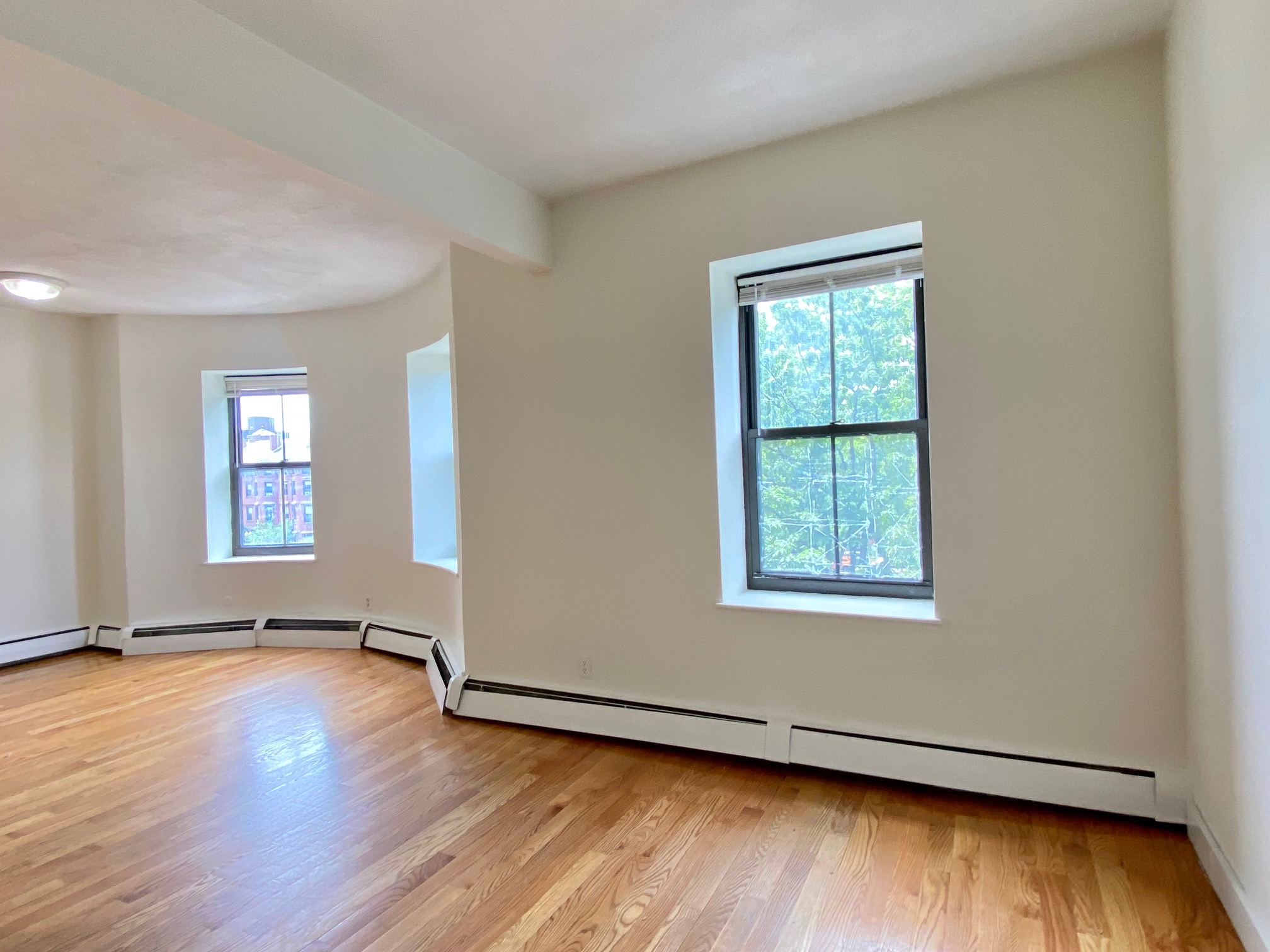 550 Massachusetts Ave, South End