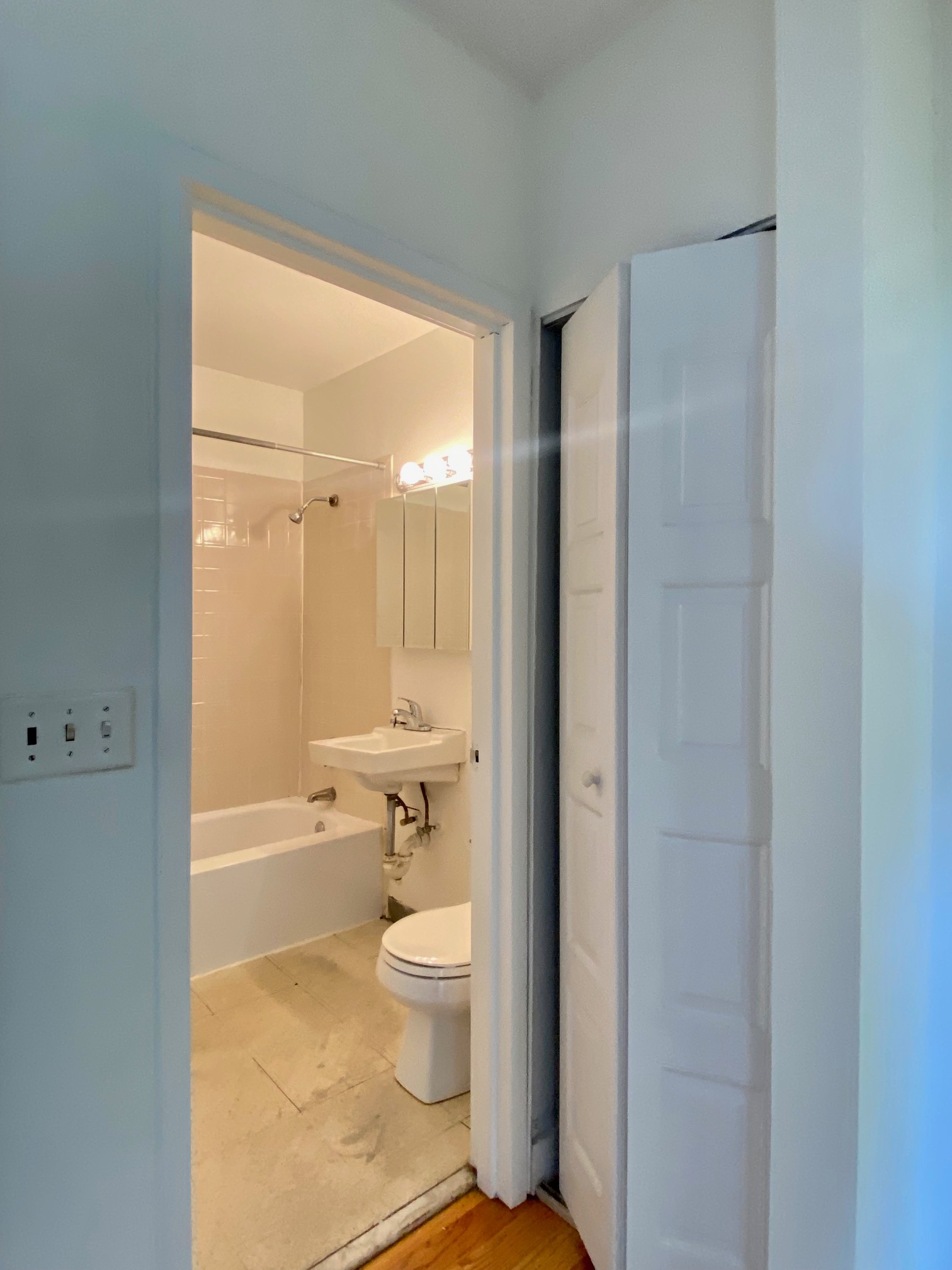 550 Massachusetts Ave, South End