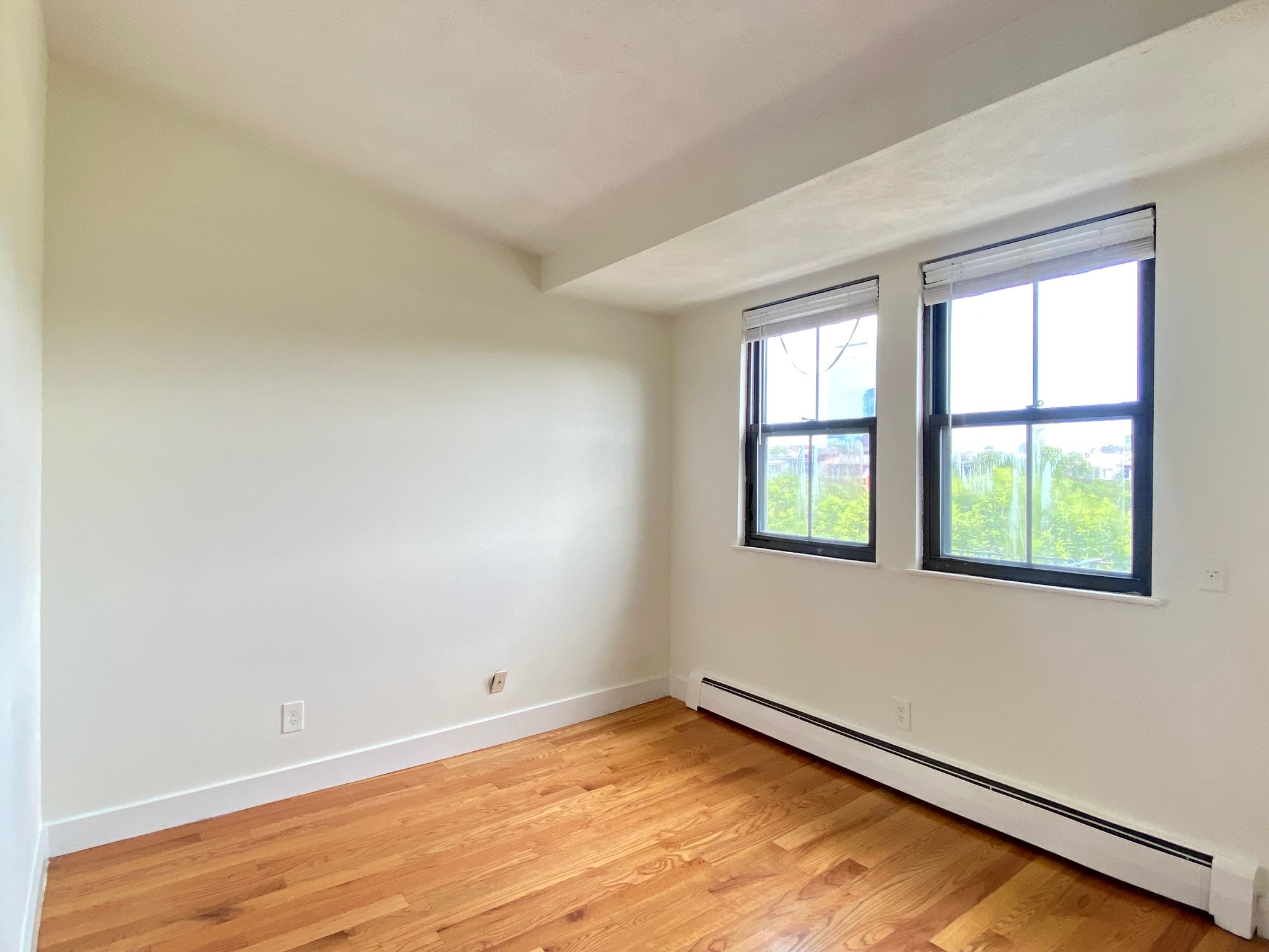 550 Massachusetts Ave, South End