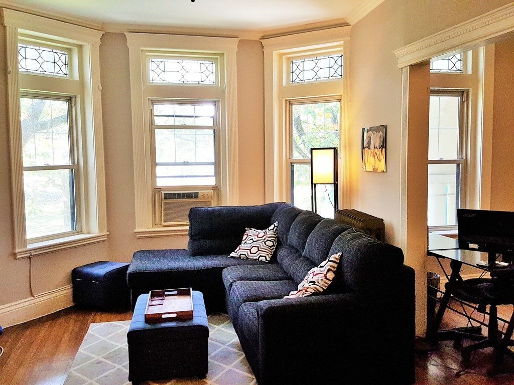 382 Riverway, Fenway