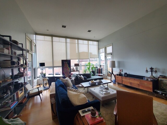 490 Harrison Ave, South End