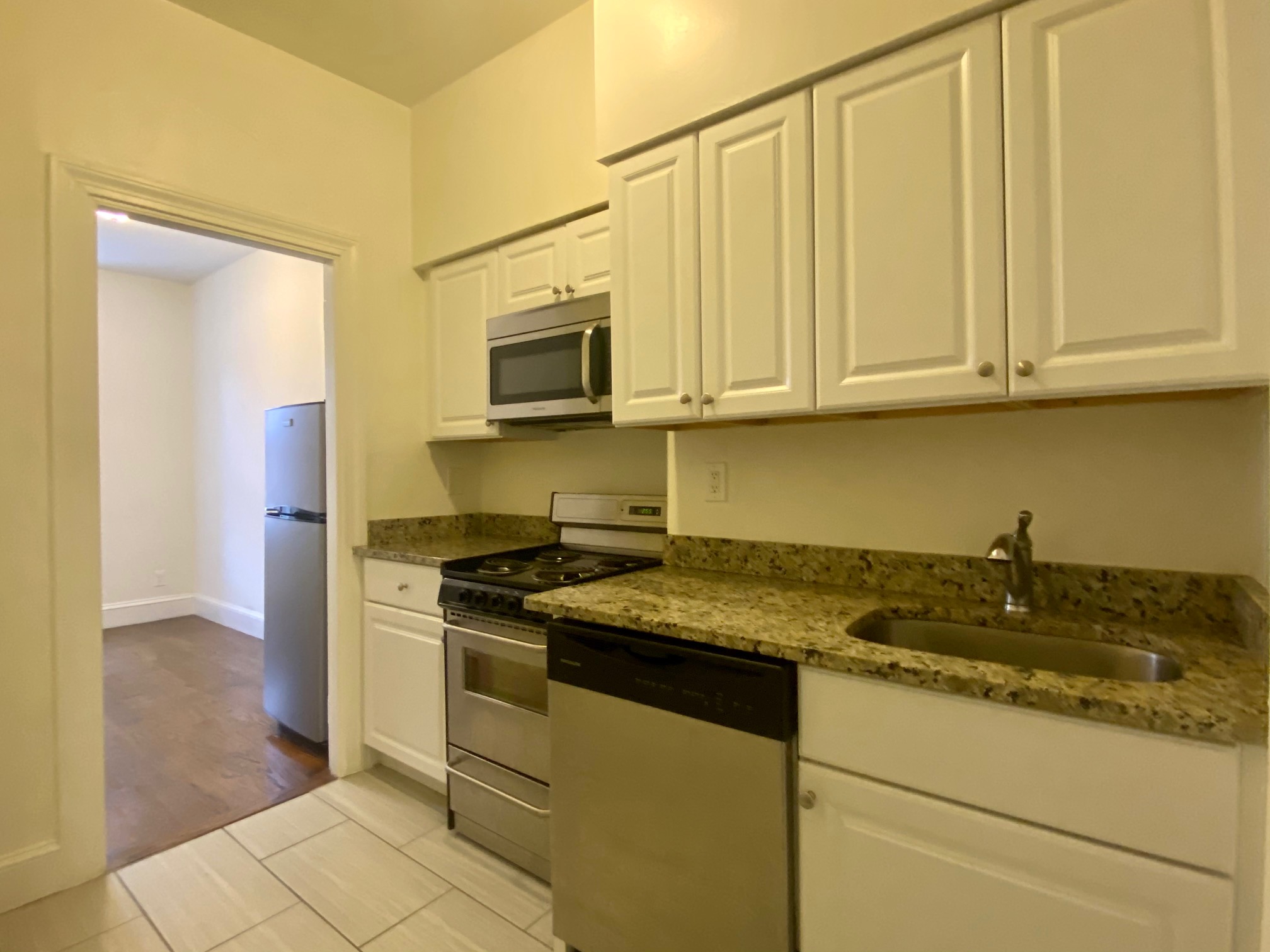 304 Berkeley St, Back Bay