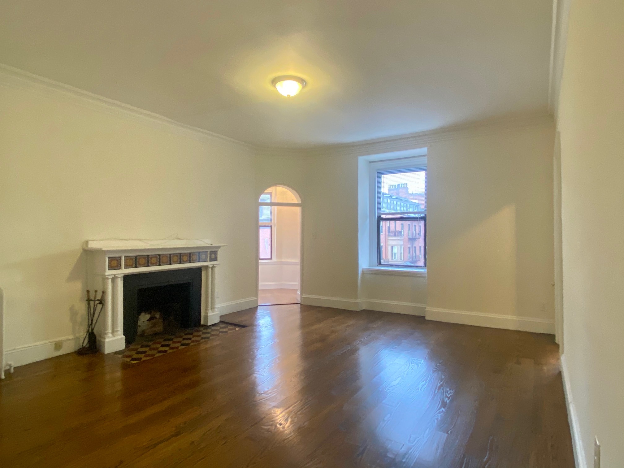 304 Berkeley St, Back Bay