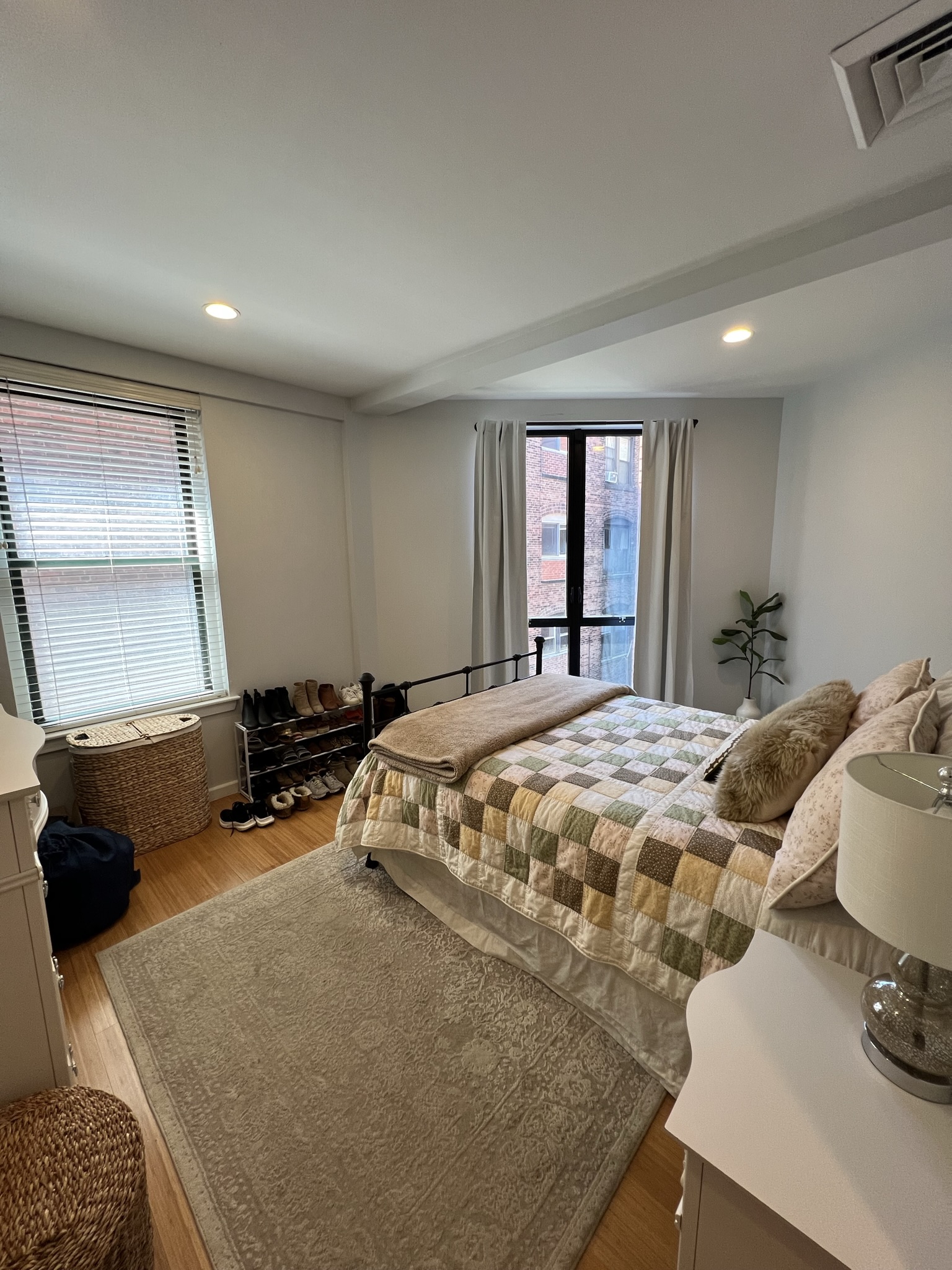 1661 Washington St, South End