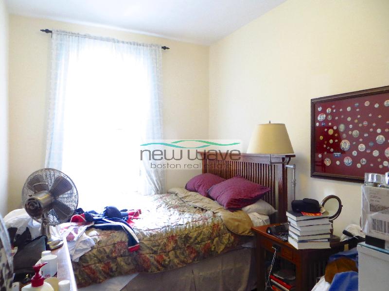 304 Berkeley St, Back Bay