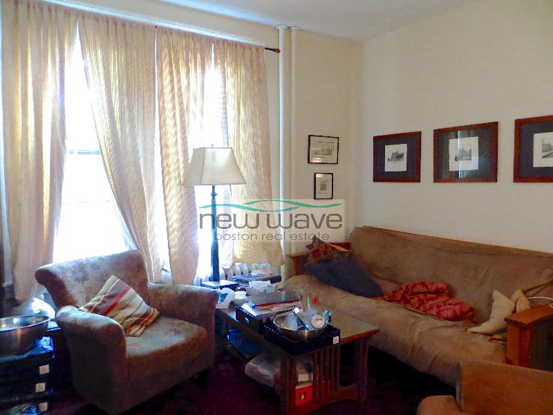 304 Berkeley St, Back Bay