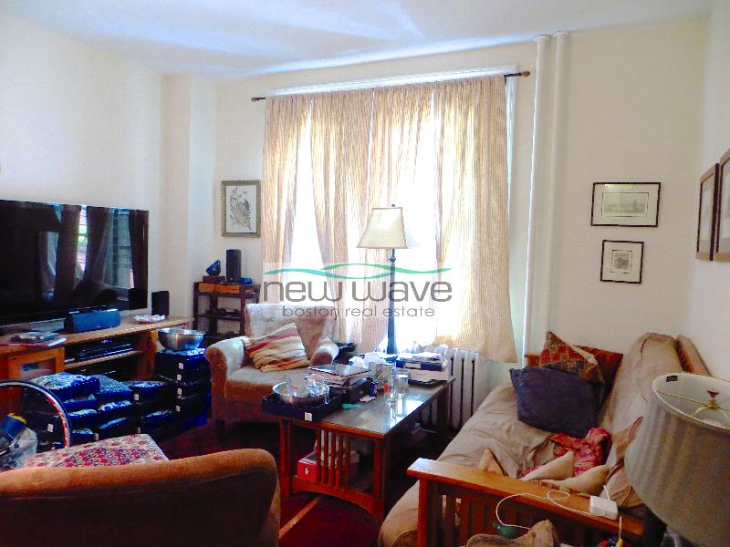 304 Berkeley St, Back Bay