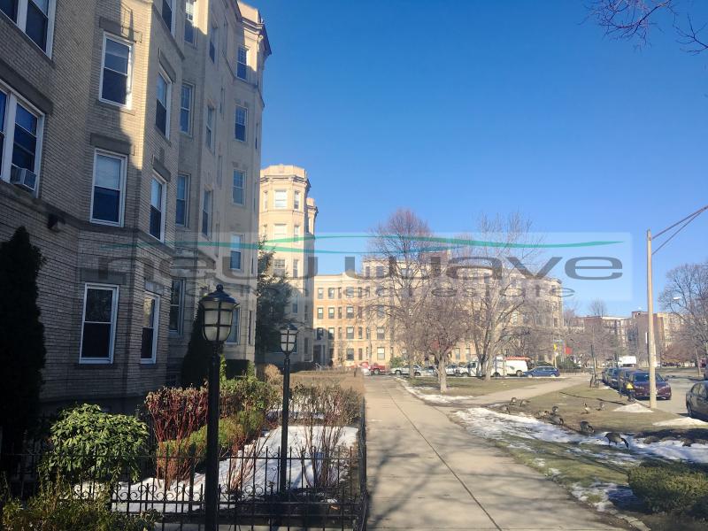 2 bed, 1 bath apartment for rent at 35 Park Dr Unit 5, Fenway