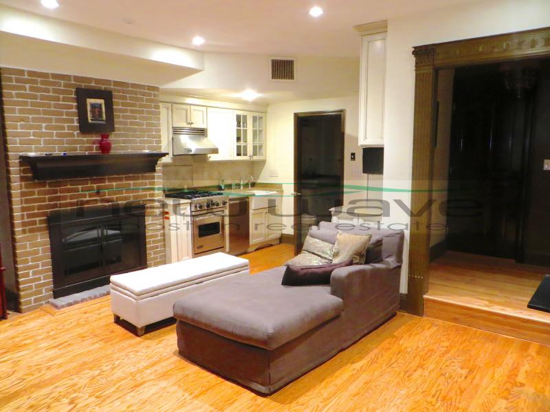 Studio bed, 1 bath apartment for rent at 326 Dartmouth St Unit BR, South End — photo 8 of 15