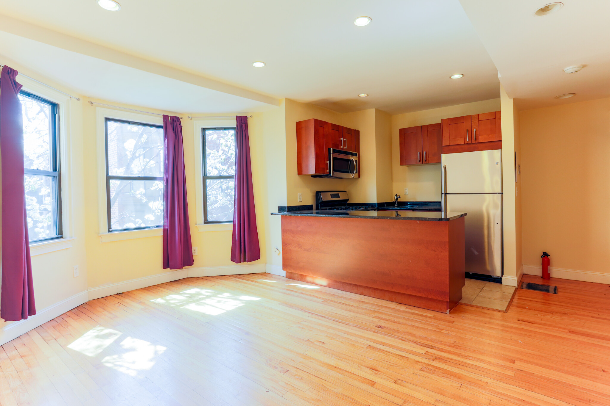2 bed, 1 bath apartment for rent at 31 Cunard St Unit 10, South End — photo 2 of 11