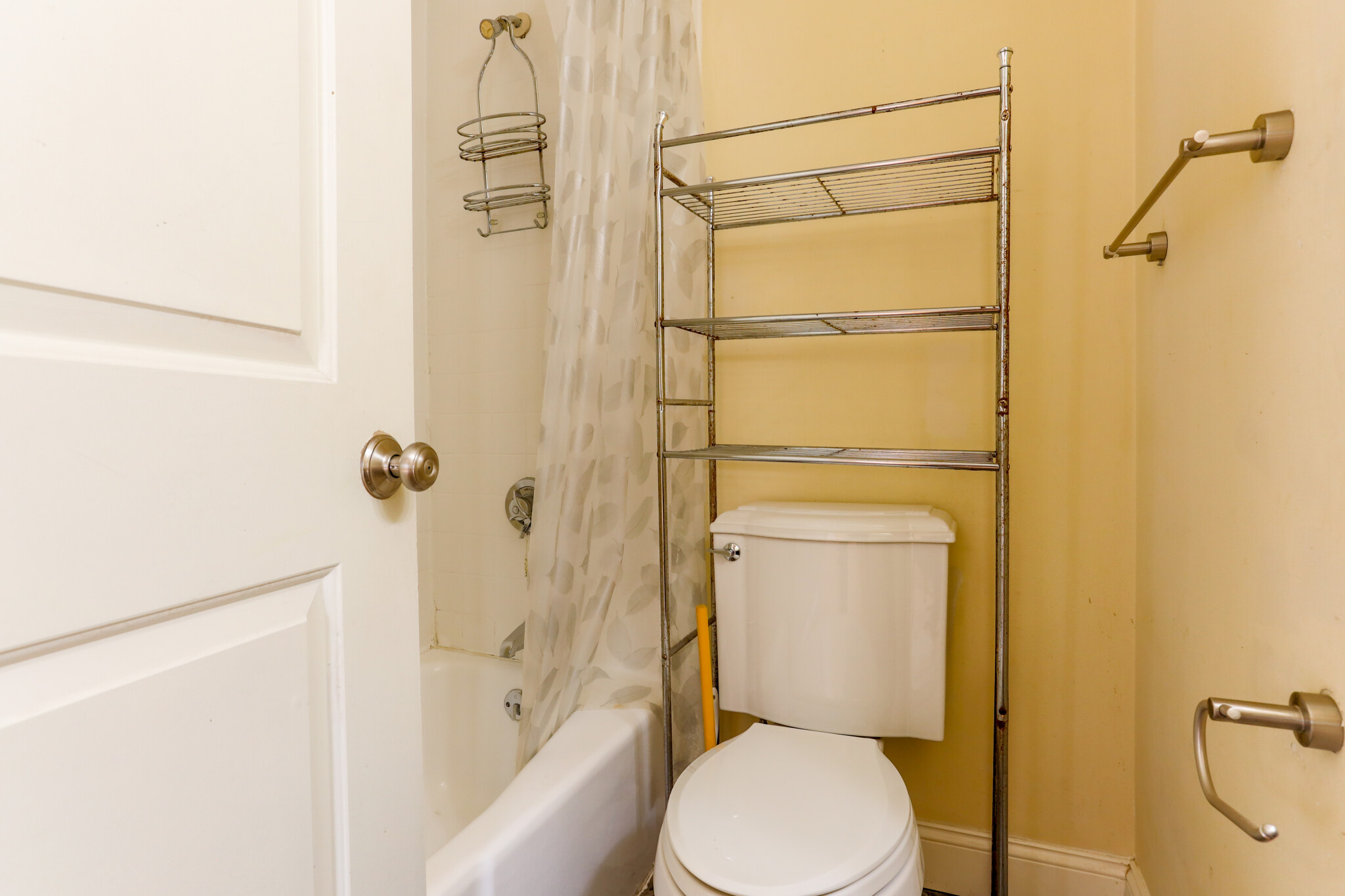 2 bed, 1 bath apartment for rent at 31 Cunard St Unit 10, South End — photo 8 of 11