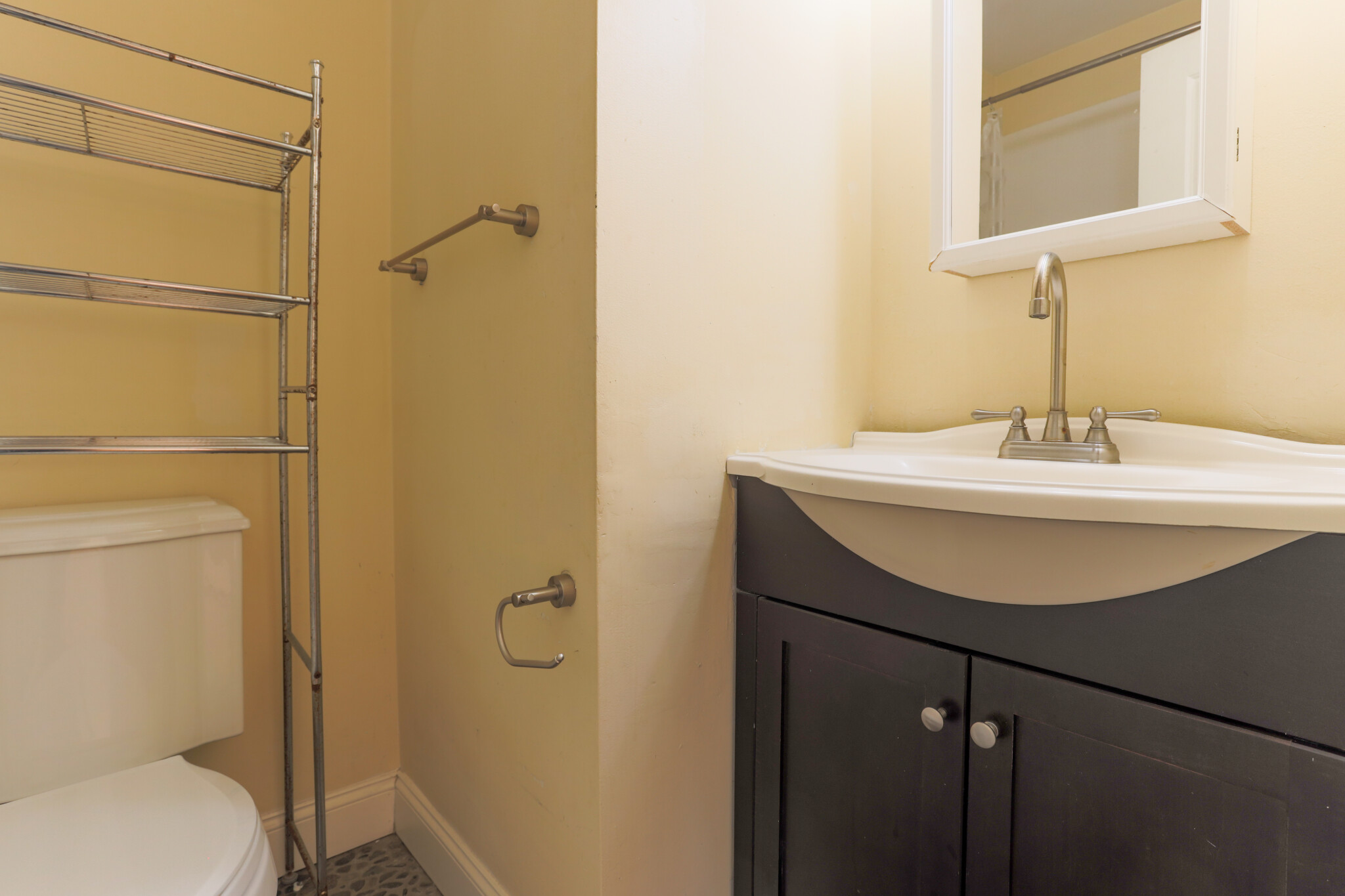 2 bed, 1 bath apartment for rent at 31 Cunard St Unit 10, South End — photo 7 of 11