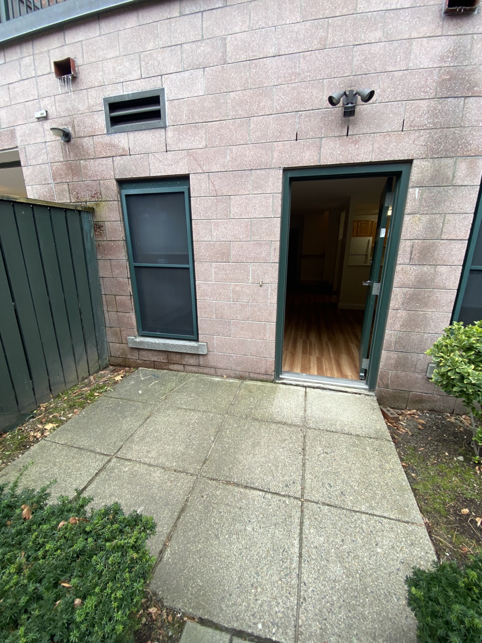 3 bed, 2 bath apartment for rent at 402 Massachusetts Ave Unit 2, South End — photo 2 of 23