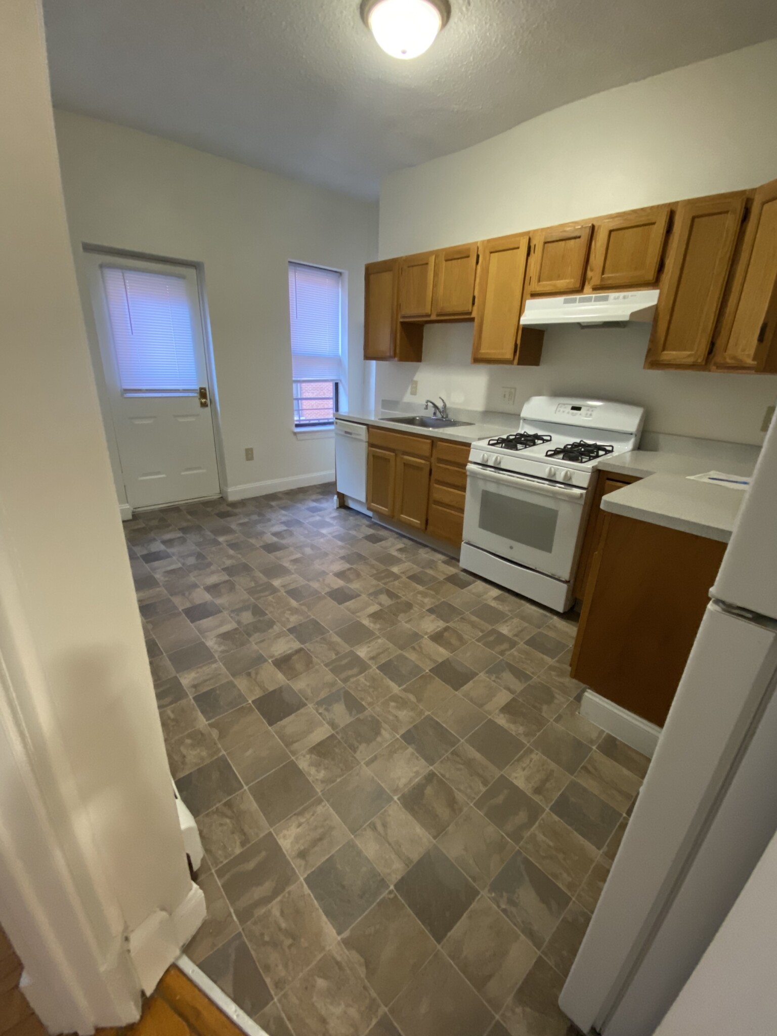 17 Hemenway St, Fenway