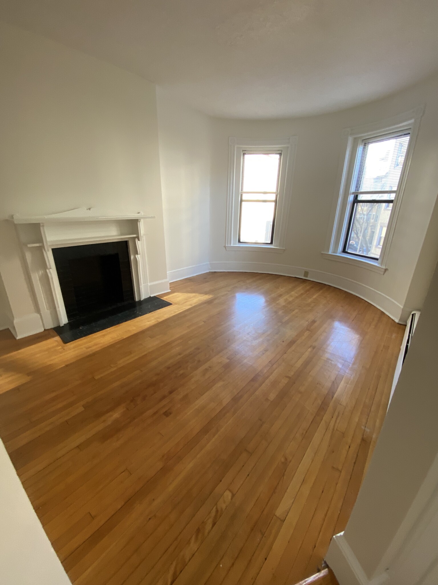 17 Hemenway St, Fenway