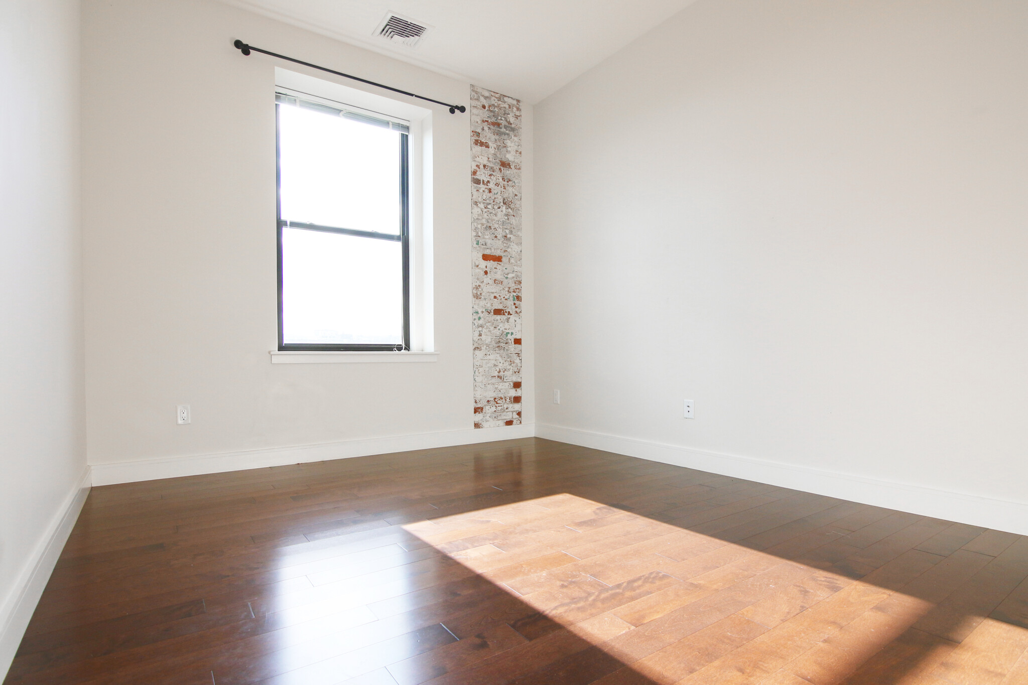 460 Harrison Ave, South End