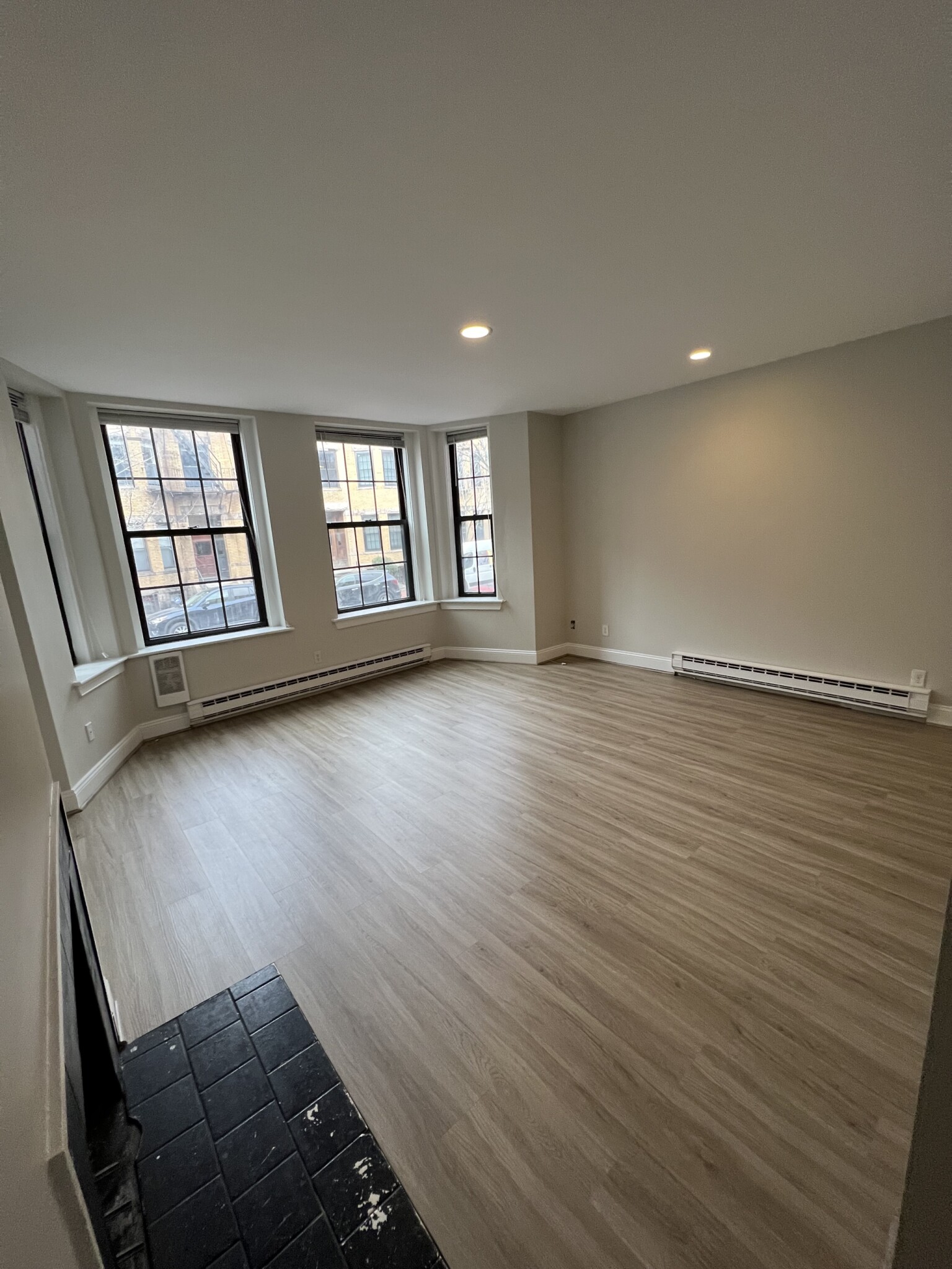 166 Saint Botolph St, South End