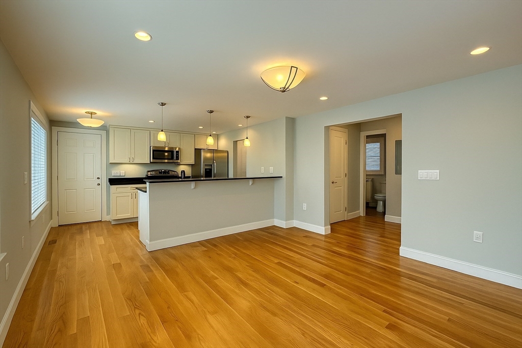 34 Knowlton St, East Somerville